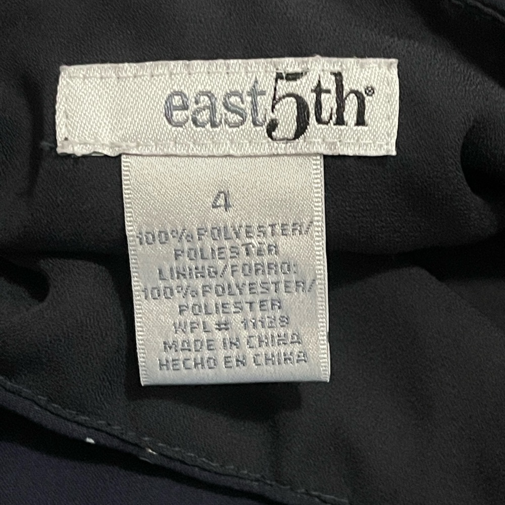 Ladies size 4 navy skirt by east 5th (sku401) - Picture 4 of 7